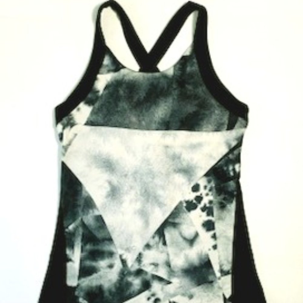 Lucy Workout Tank w/ Built in Bra SzM